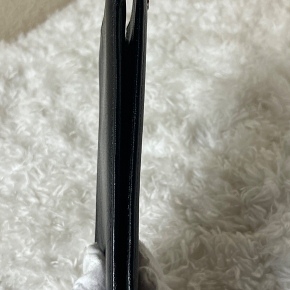 Chanel Interlocking CC Logo Bifold Wallet - Picture 5 of 7